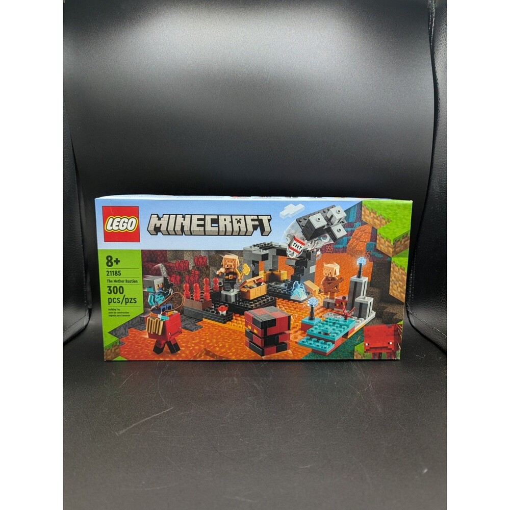 LEGO Minecraft 21185 The Nether Bastion Set Retired 300 Pcs New Sealed